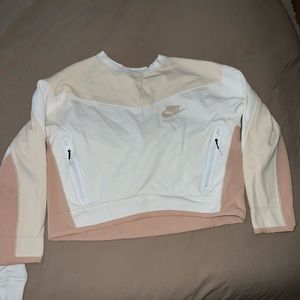 Nike pink/white crew neck medium